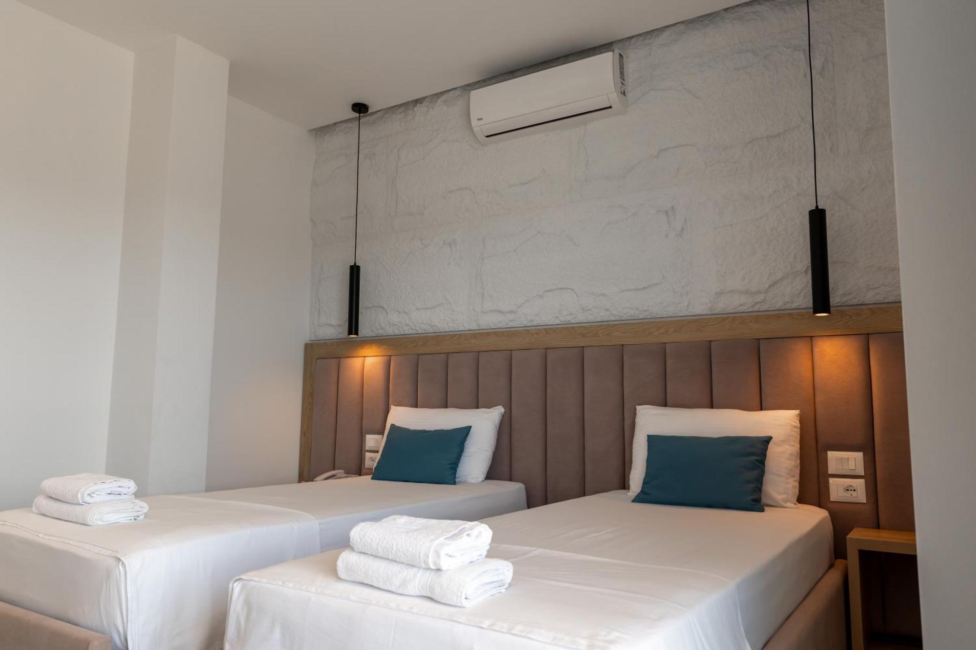 Monel Hotel Ksamil Exterior photo